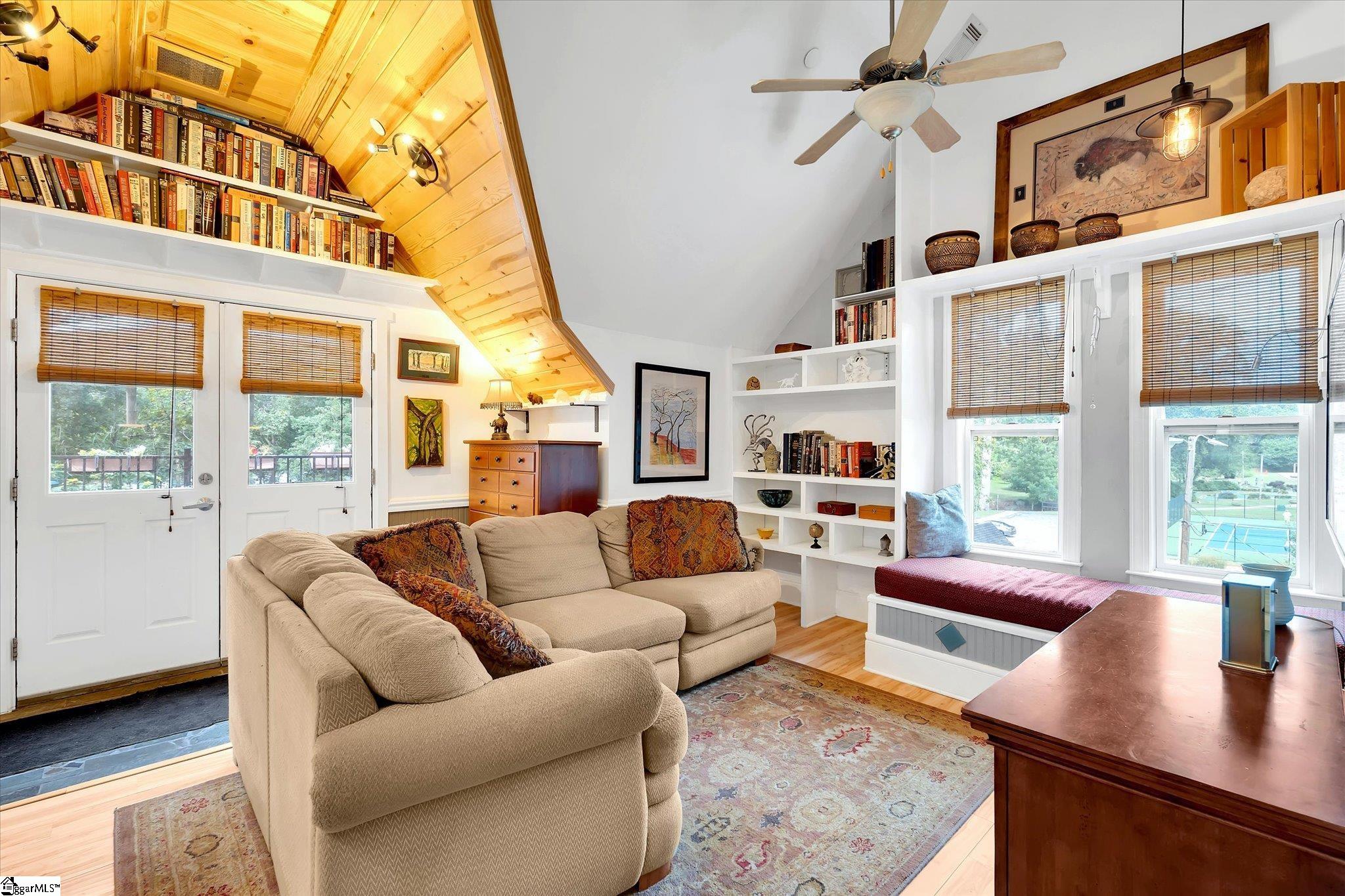 204 E Park Avenue Unit 1203