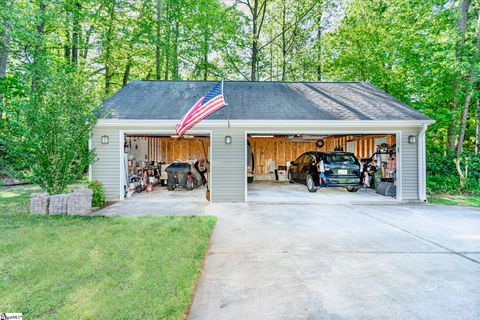 A home in Easley