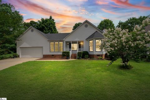 Photo of 11 Heathfield Court, Simpsonville, SC 29681 (MLS # 1594318)