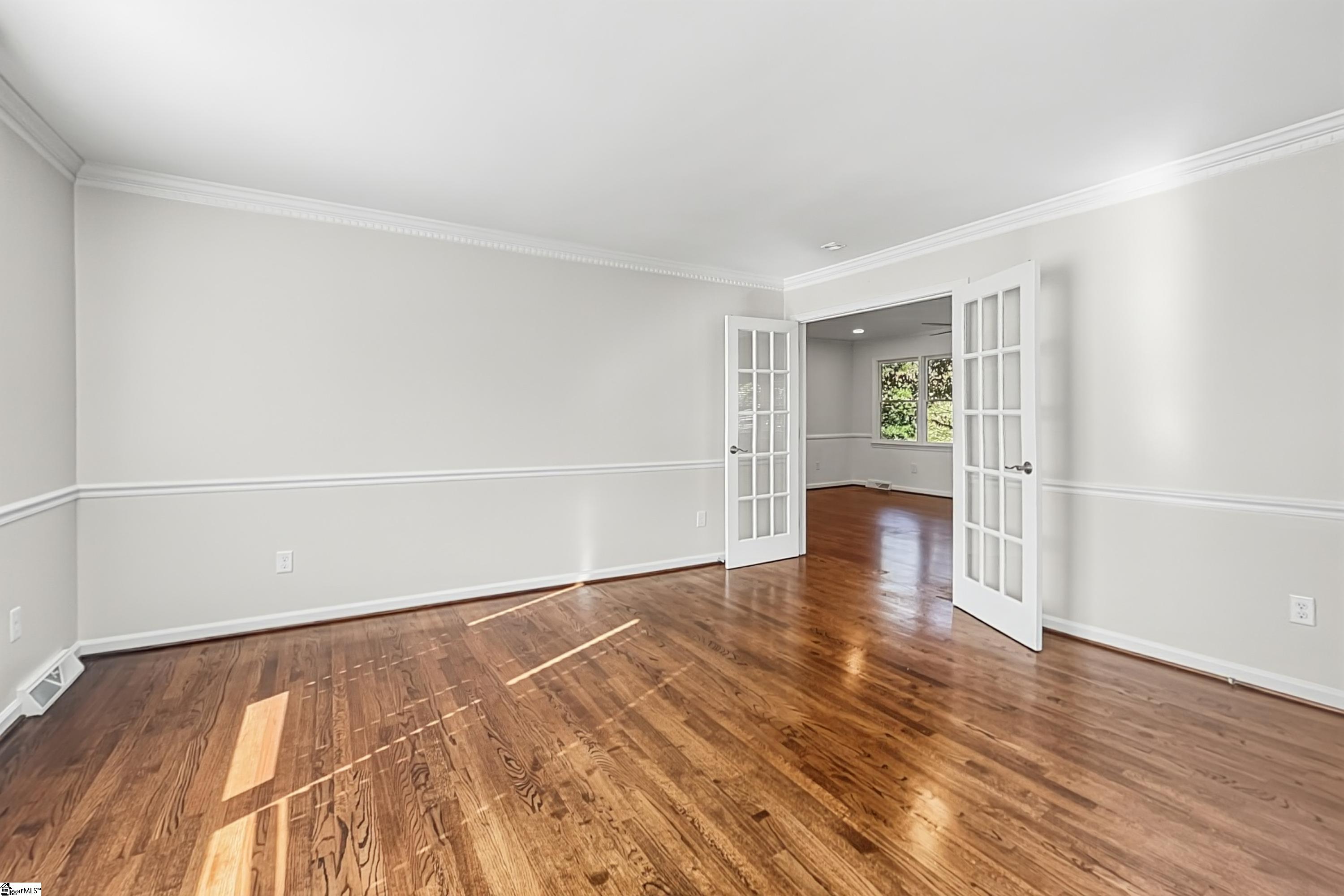 Real Estate Search 2 303 Eastcrest Drive