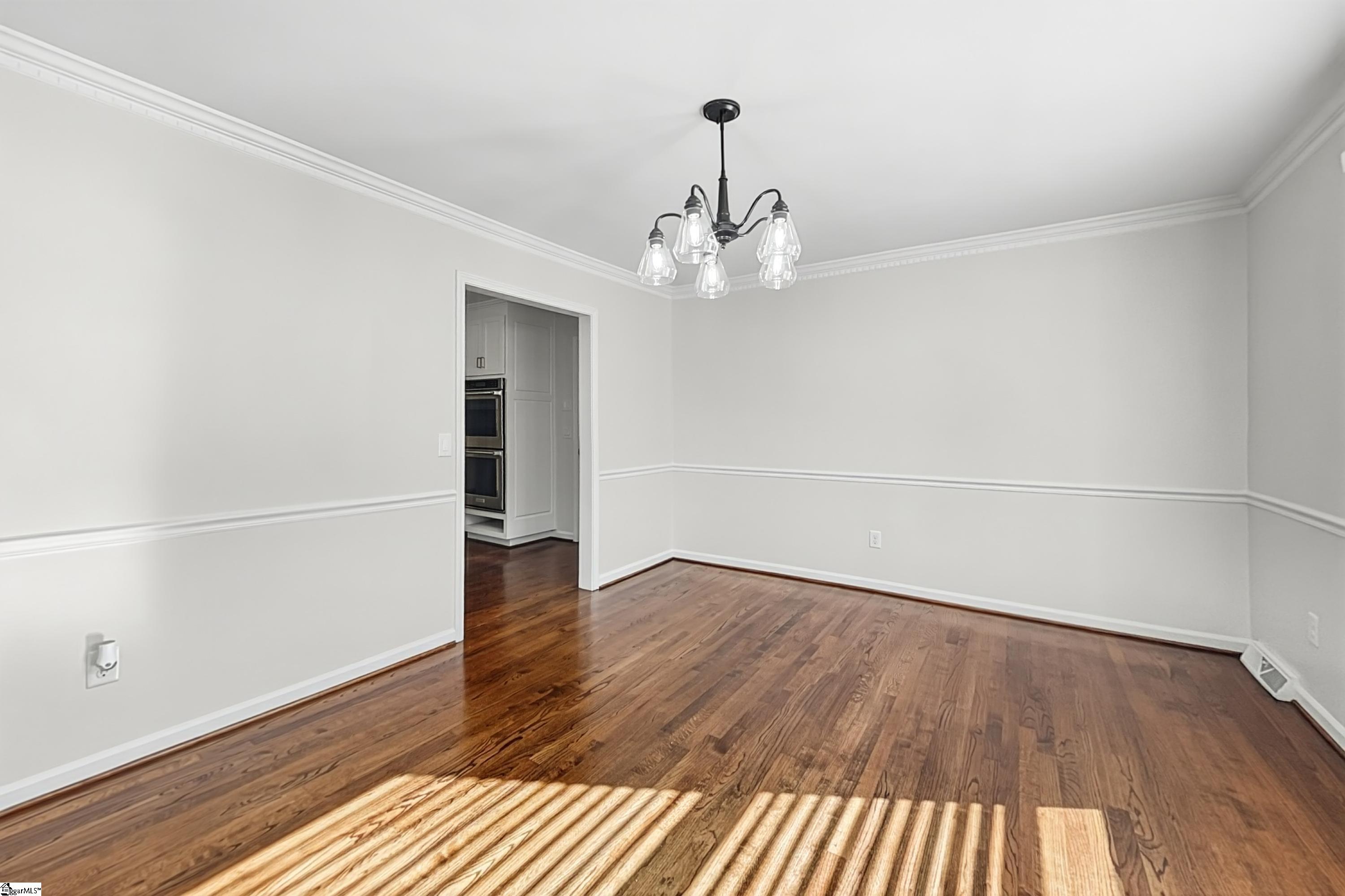 Real Estate Search 3 303 Eastcrest Drive