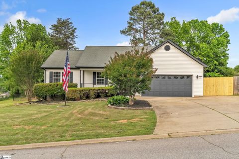 Photo of 325 James Allgood Drive, Inman, SC 29349 (MLS # 1590327)