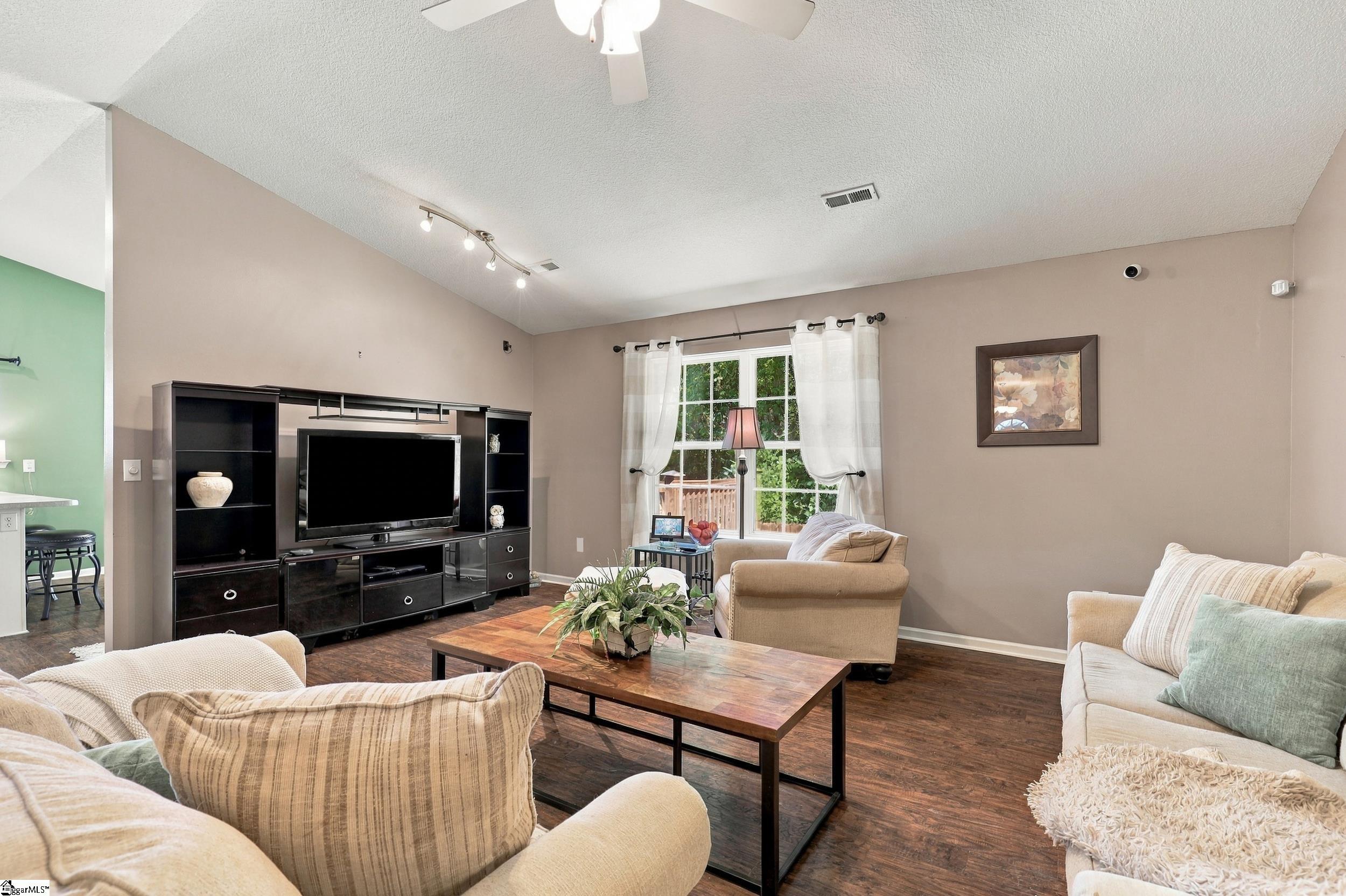 105 Sturgeon Bay Drive