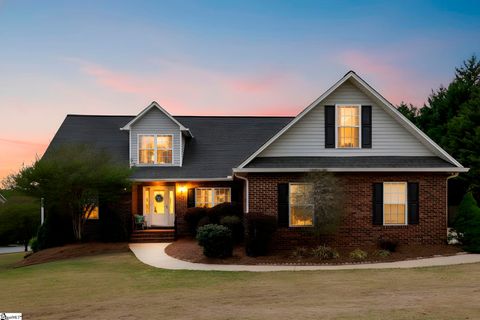 Photo of 428 Grazing Ridge Lane, Moore, SC 29369 (MLS # 1587032)