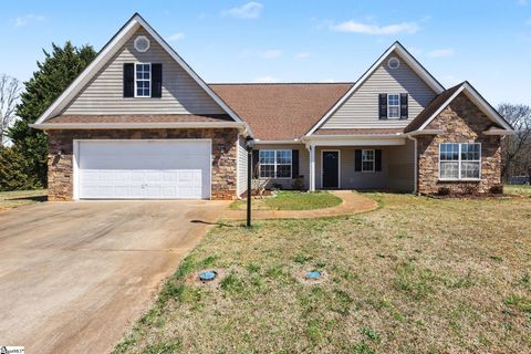 Photo of 1 Long Pond Court, Greer, SC 29651 (MLS # 1584295)