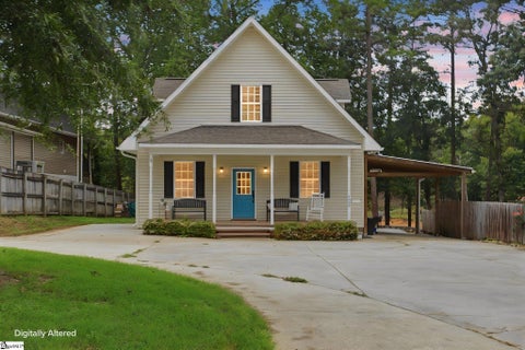 Photo of 322 Sunrise Circle, Fair Play, SC 29643 (MLS # 1605062)