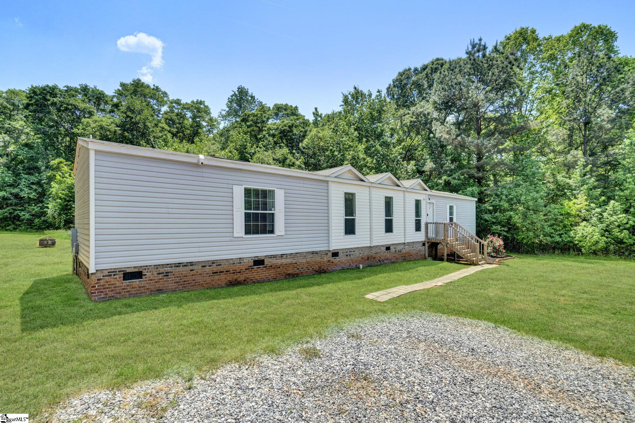 121 Pendleton Woods Circle