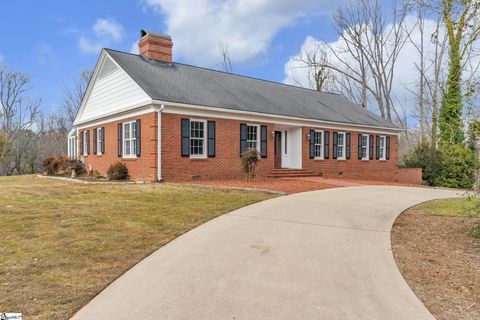 210 Lakewood Drive Spartanburg SC 29302