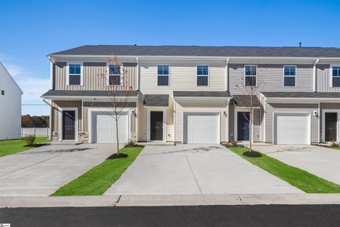 Photo of 157 Randwick Lane, Greer, SC 29651 (MLS # 1577680)