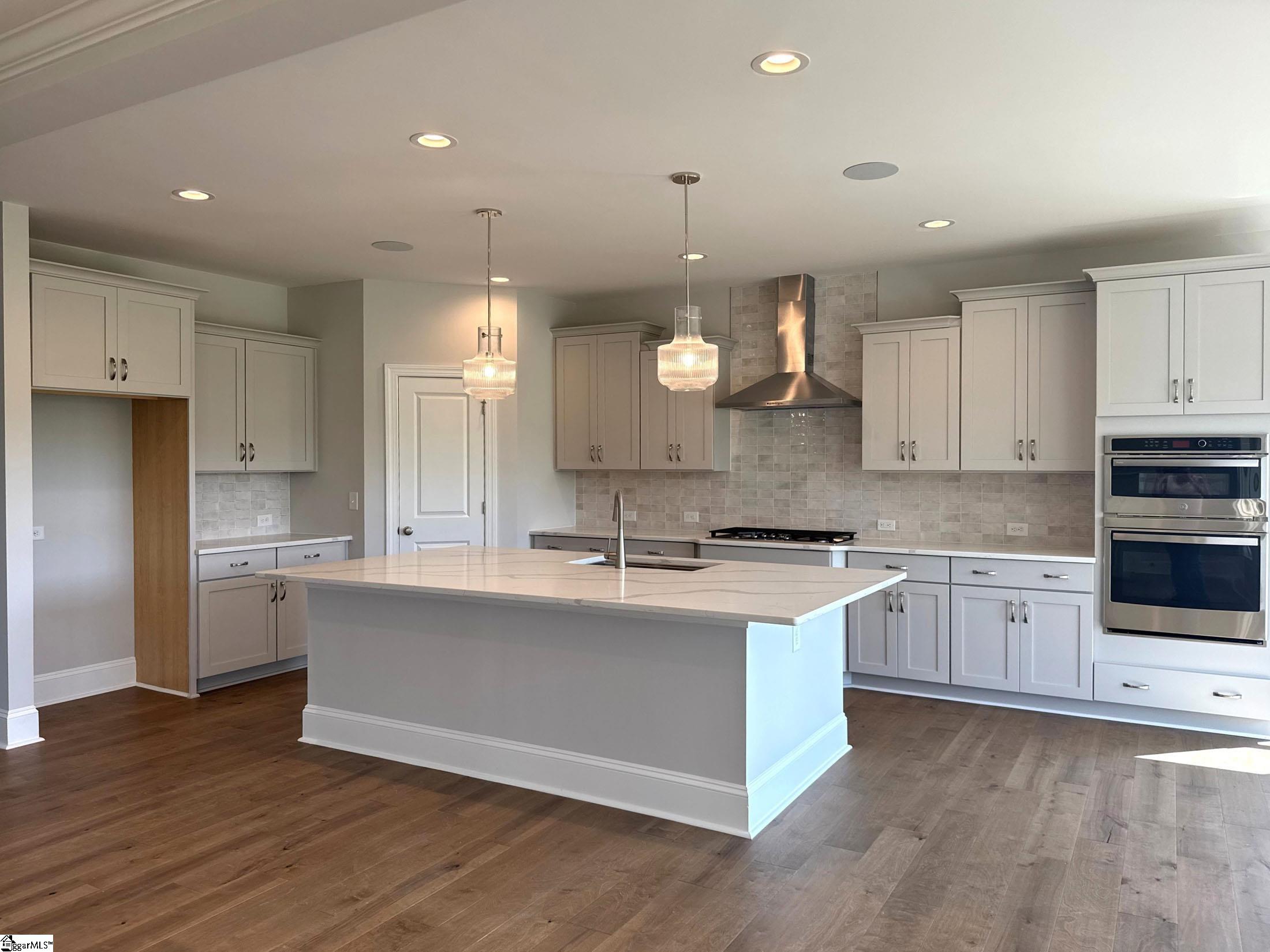 639 Creekway Court
