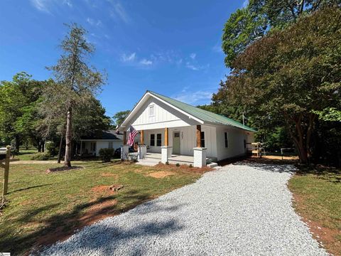 Photo of 207 Bailey Street, Greenville, SC 29609 (MLS # 1592288)