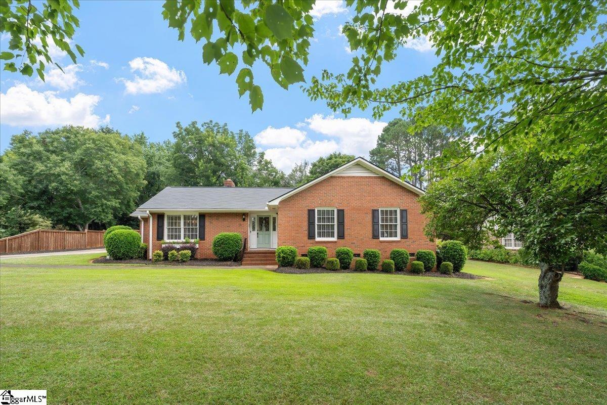 Anderson, South Carolina 29621, United States, 3 Bedrooms Bedrooms, ,2 BathroomsBathrooms,Residential,Active,169595