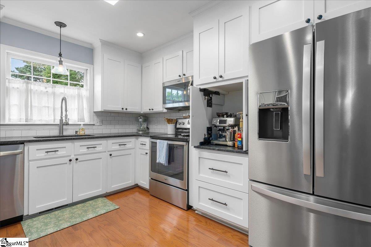 Anderson, South Carolina 29621, United States, 3 Bedrooms Bedrooms, ,2 BathroomsBathrooms,Residential,Active,169595