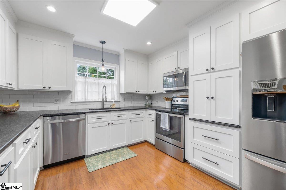 Anderson, South Carolina 29621, United States, 3 Bedrooms Bedrooms, ,2 BathroomsBathrooms,Residential,Active,169595