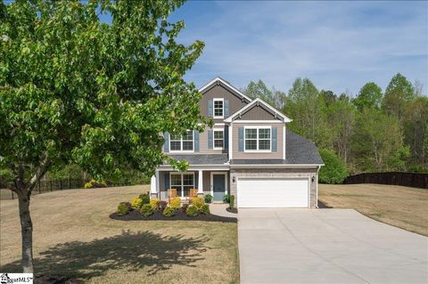 Photo of 298 Avendell Drive, Easley, SC 29642 (MLS # 1587962)