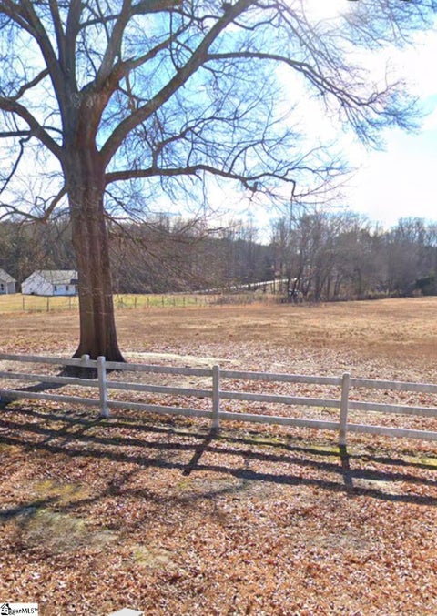 Photo of 275 Bradley Dill Road, Campobello, SC 29322 (MLS # 1606339)