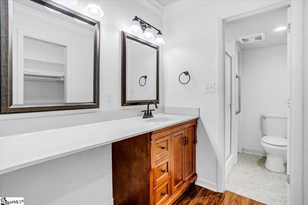 Greenville, South Carolina 29601, United States, 3 Bedrooms Bedrooms, ,2 BathroomsBathrooms,Residential,Active,186107