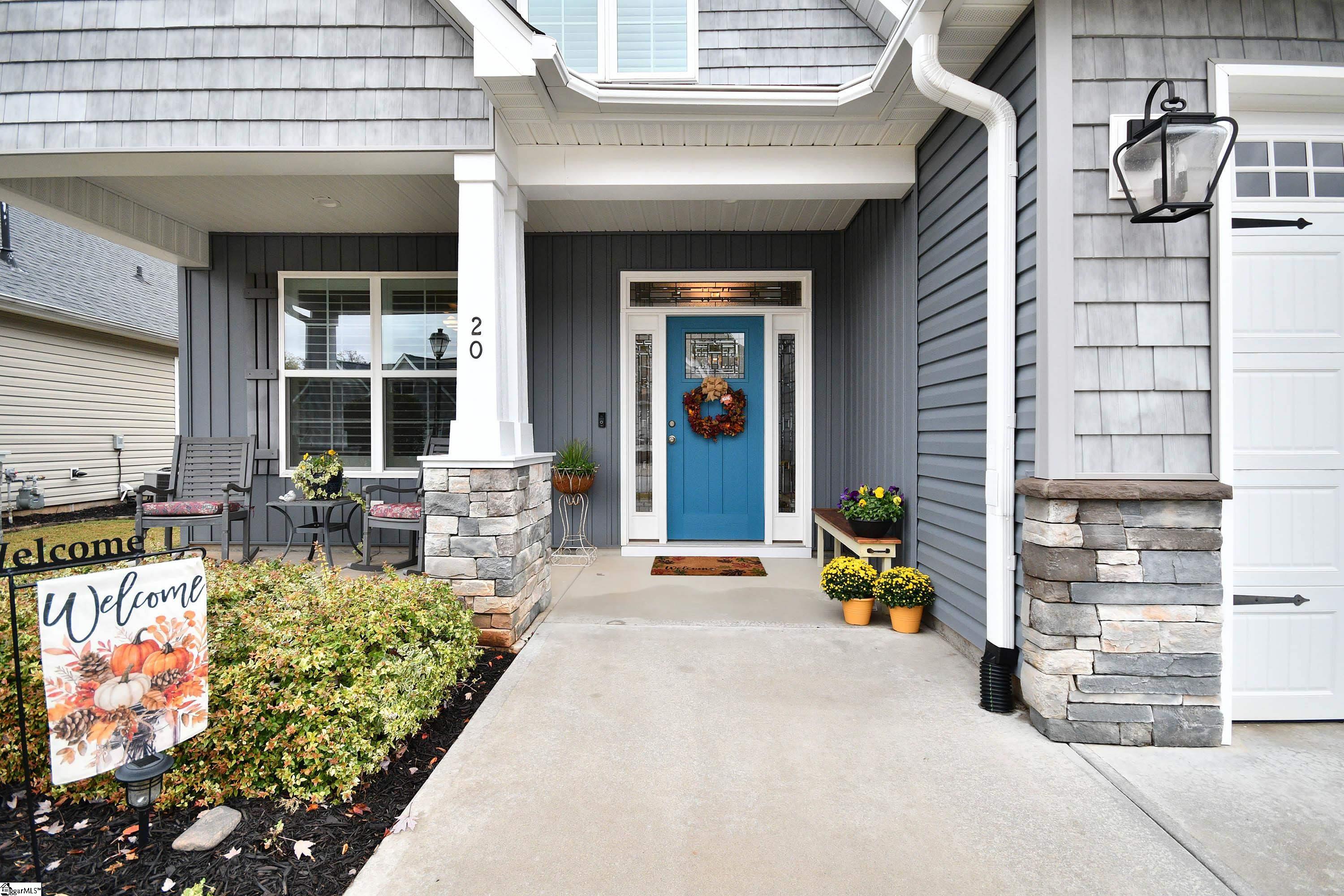 20 Golden Apple Trail