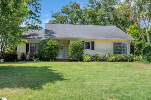 Photo of 205 Harrogate Court, Simpsonville, SC 29681 (MLS # 1597317)