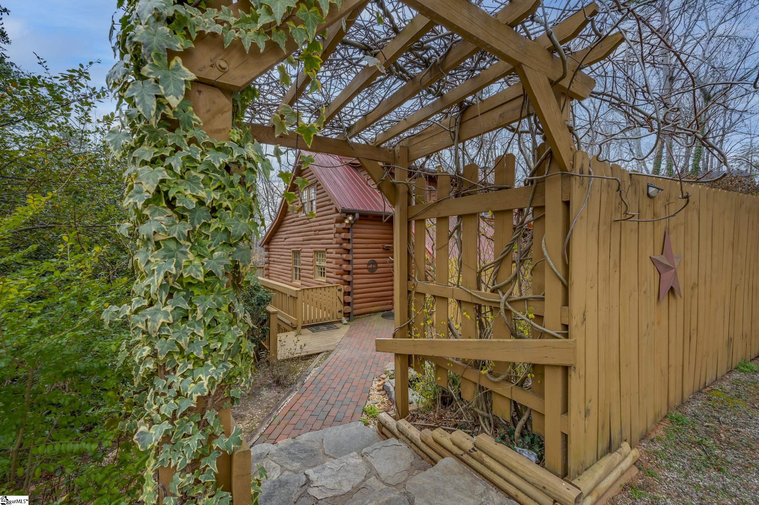143 Caledonia Road