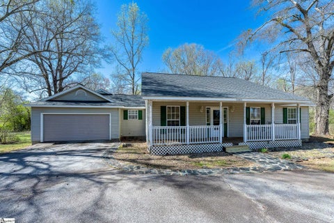 Photo of 2883 N Highway 101, Greer, SC 29651 (MLS # 1603038)