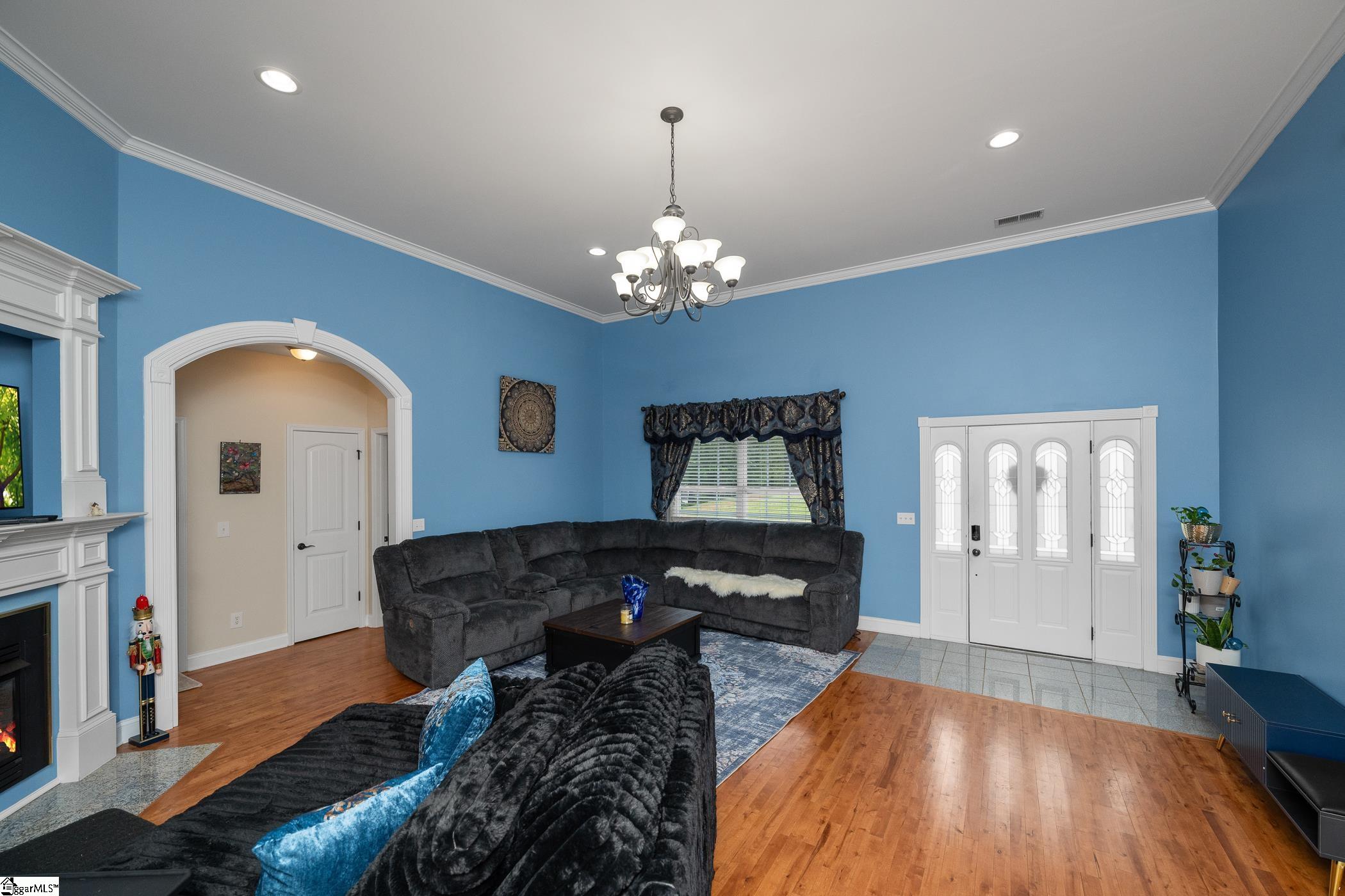 715 Tudor Lane