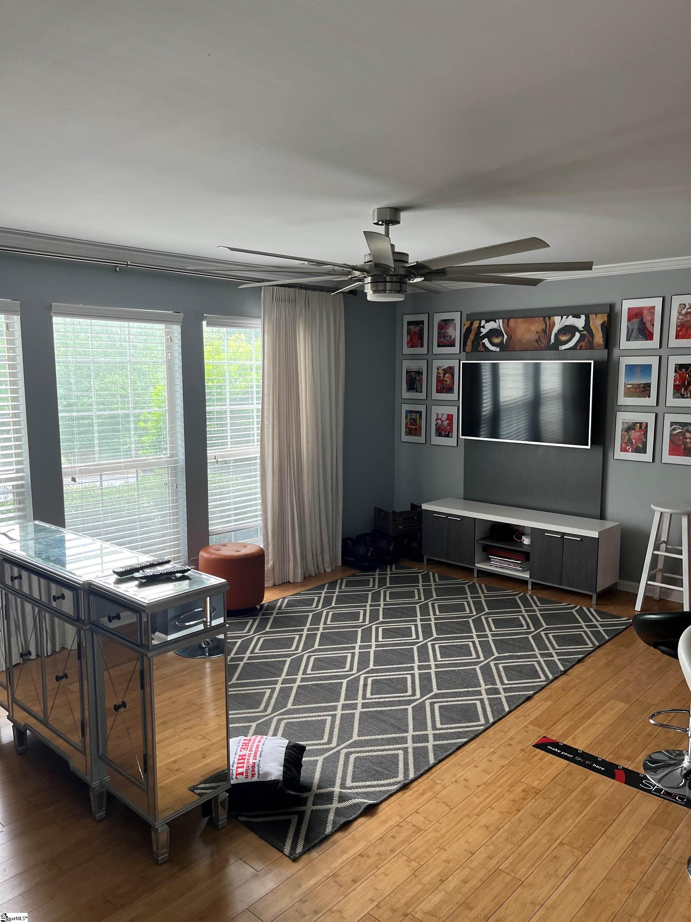 155 Anderson Highway #611