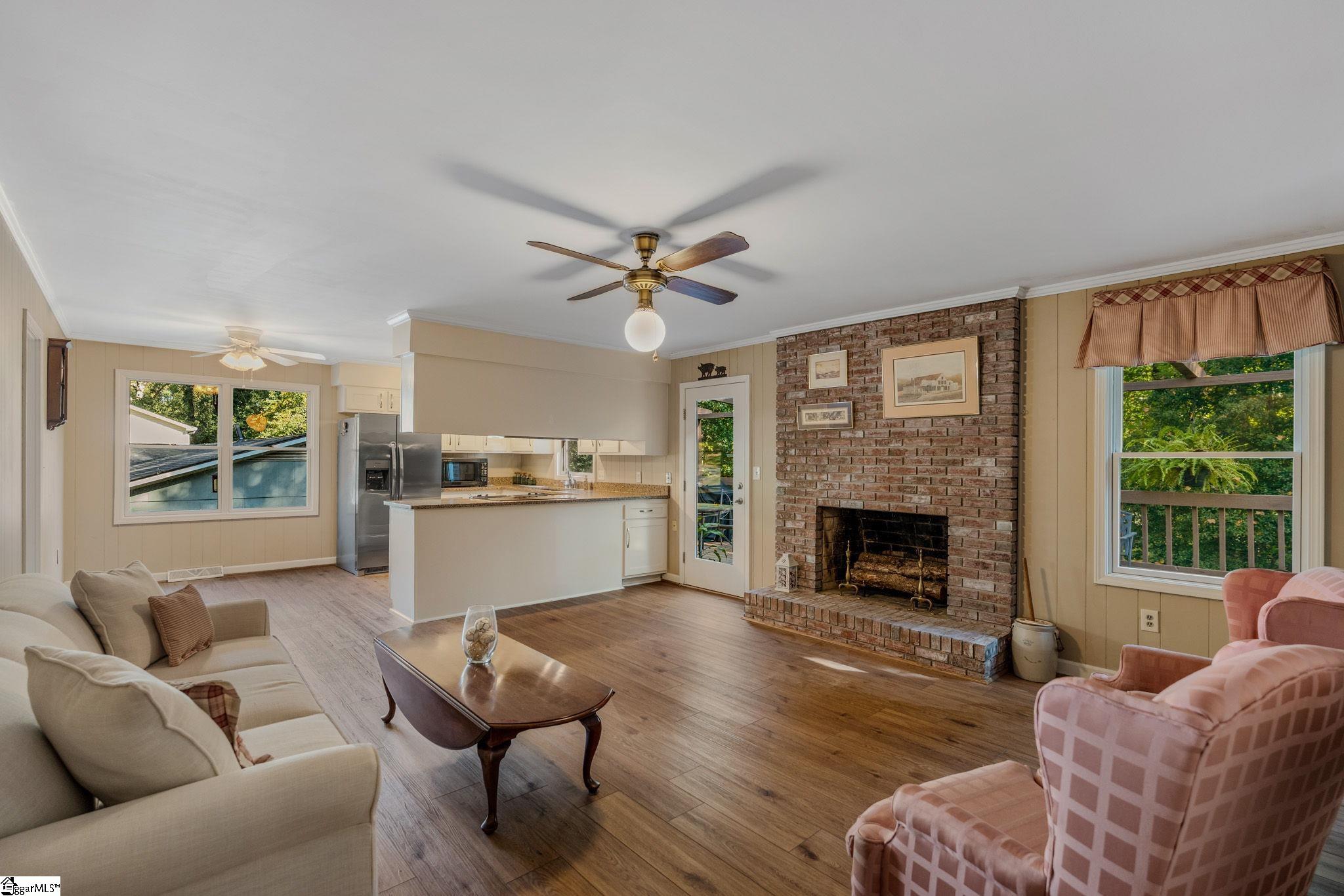 12 E Indian Trail