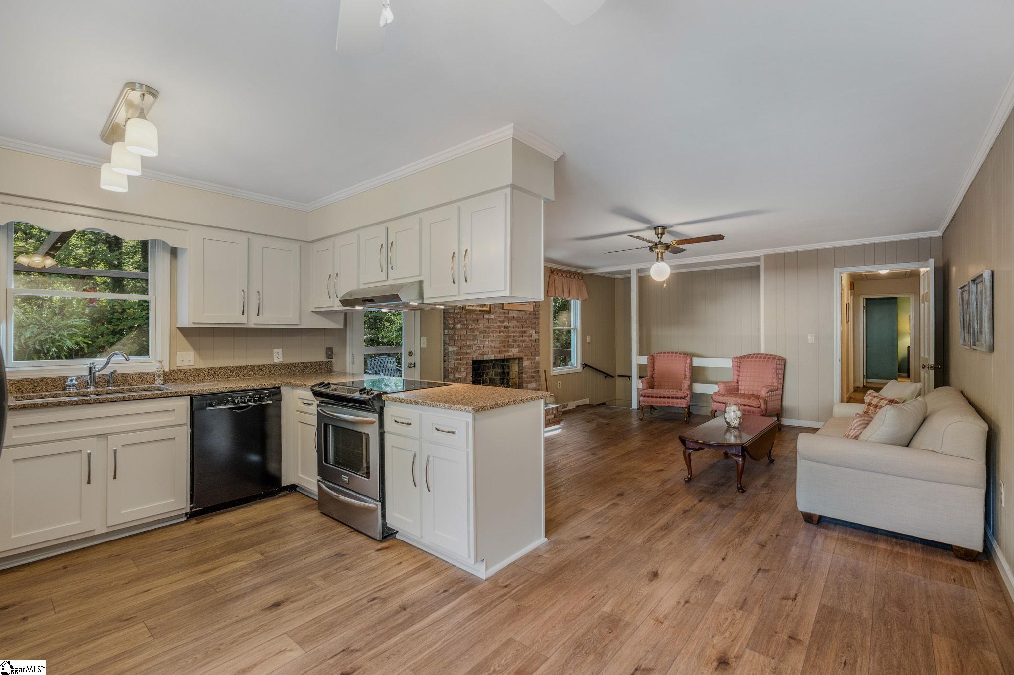 12 E Indian Trail
