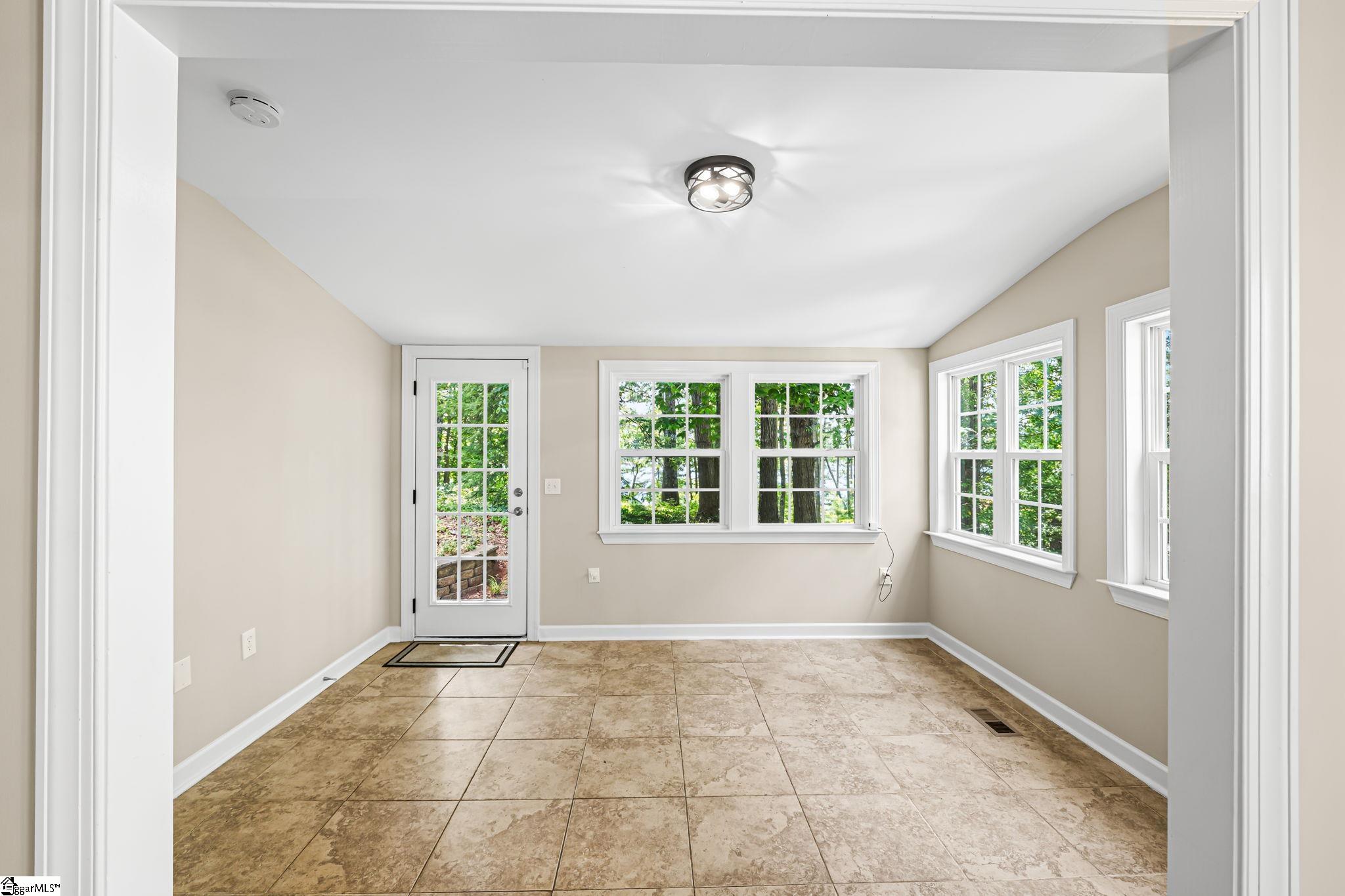 125 Houston St, Clemson, SC, 29631, USA, 4 Bedrooms Bedrooms, ,4 BathroomsBathrooms,Townhouse,Active,125 Houston St,1588948