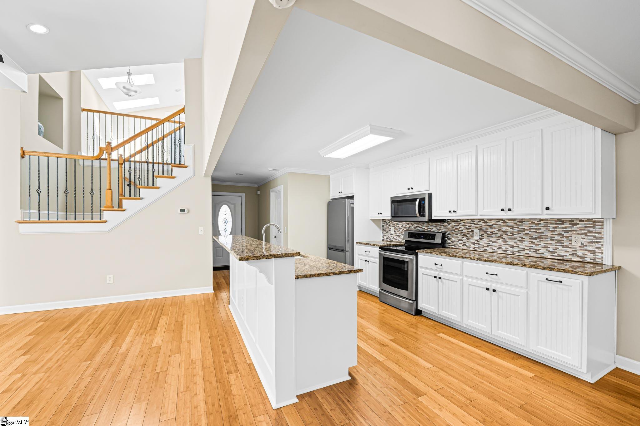 125 Houston St, Clemson, SC, 29631, USA, 4 Bedrooms Bedrooms, ,4 BathroomsBathrooms,Townhouse,Active,125 Houston St,1588948