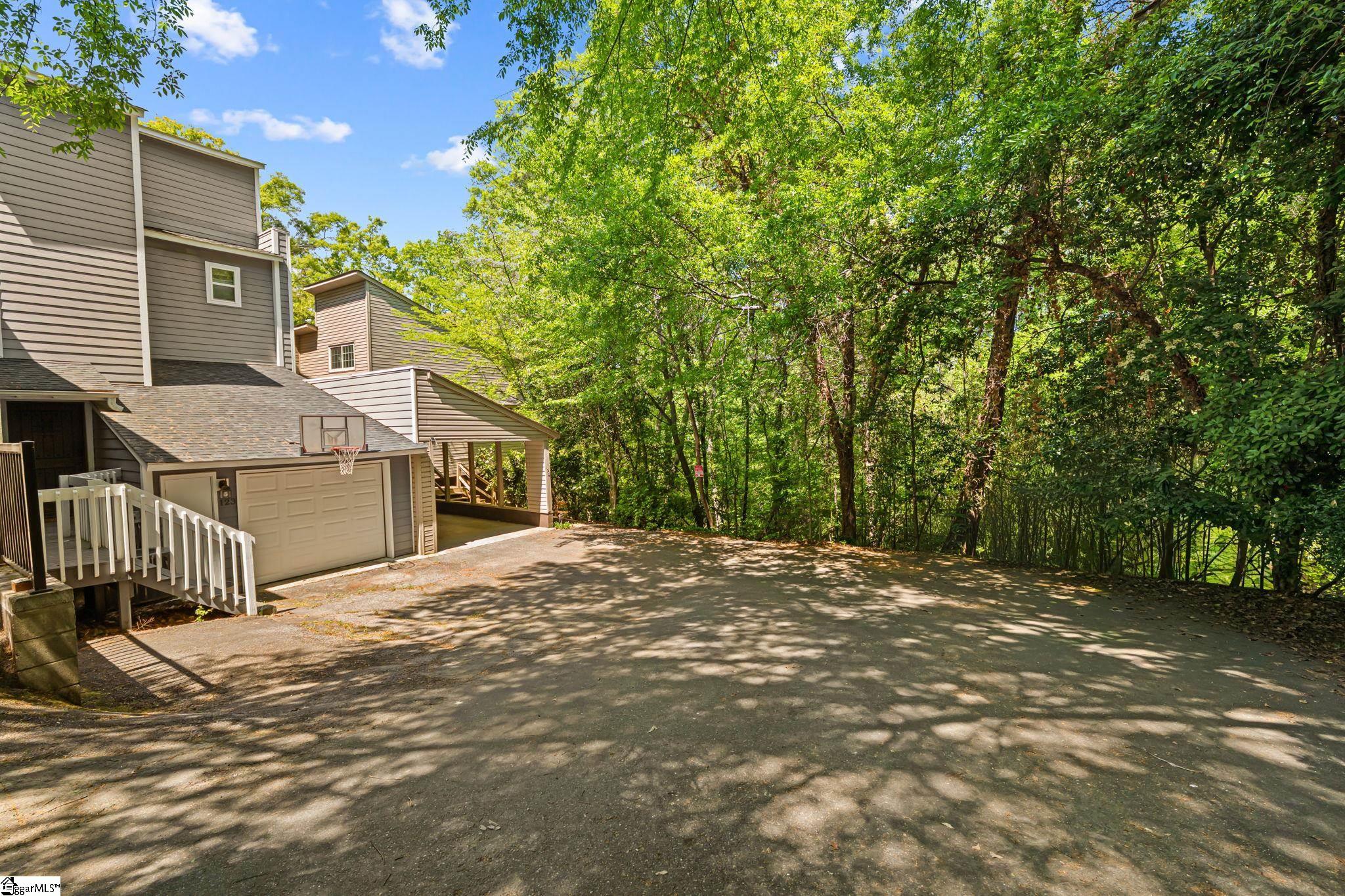 Clemson, South Carolina, 29631, United States, 4 Bedrooms Bedrooms, ,4 BathroomsBathrooms,Residential,Active,2041416