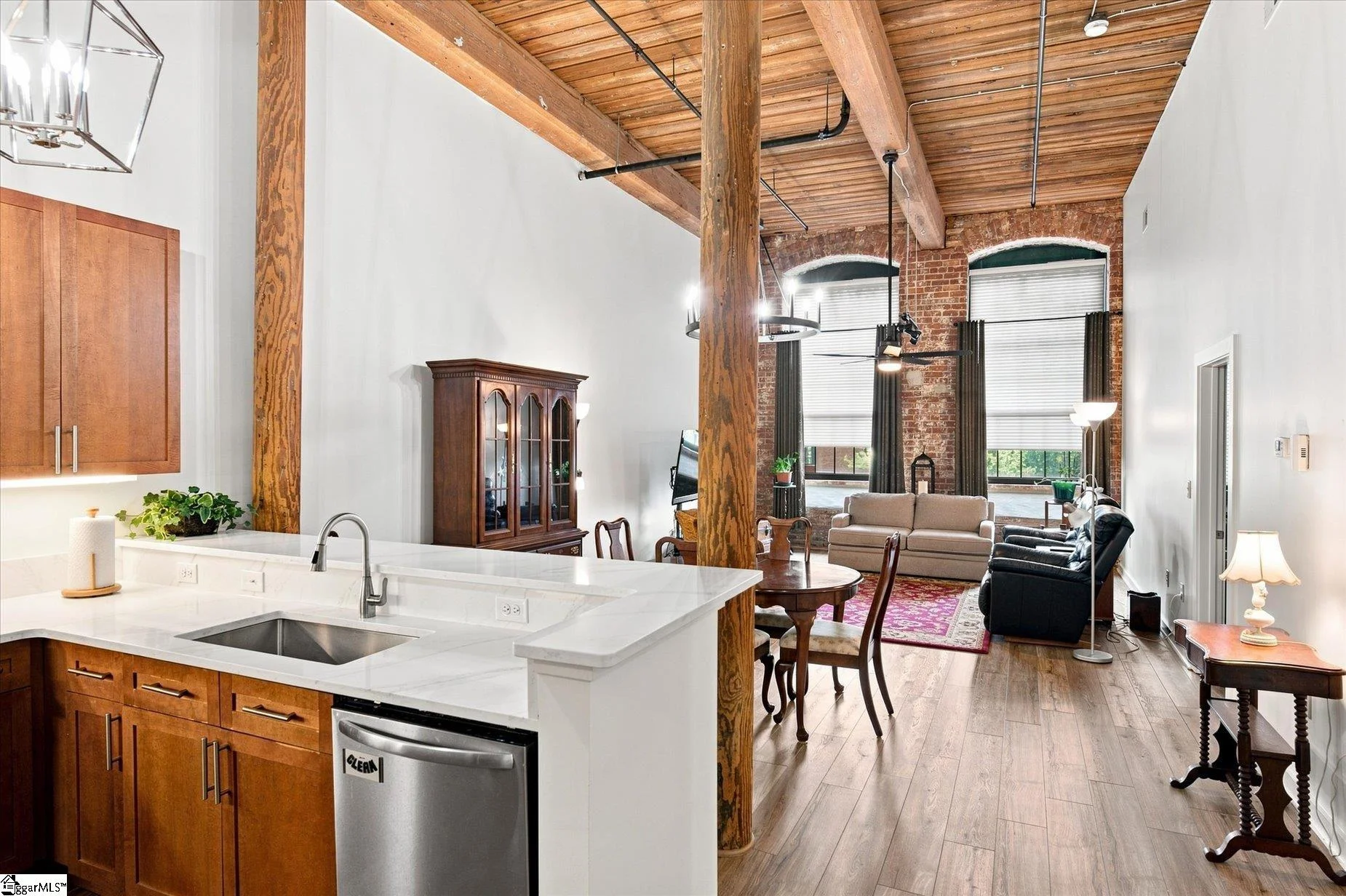 400 Mills Avenue Unit #305