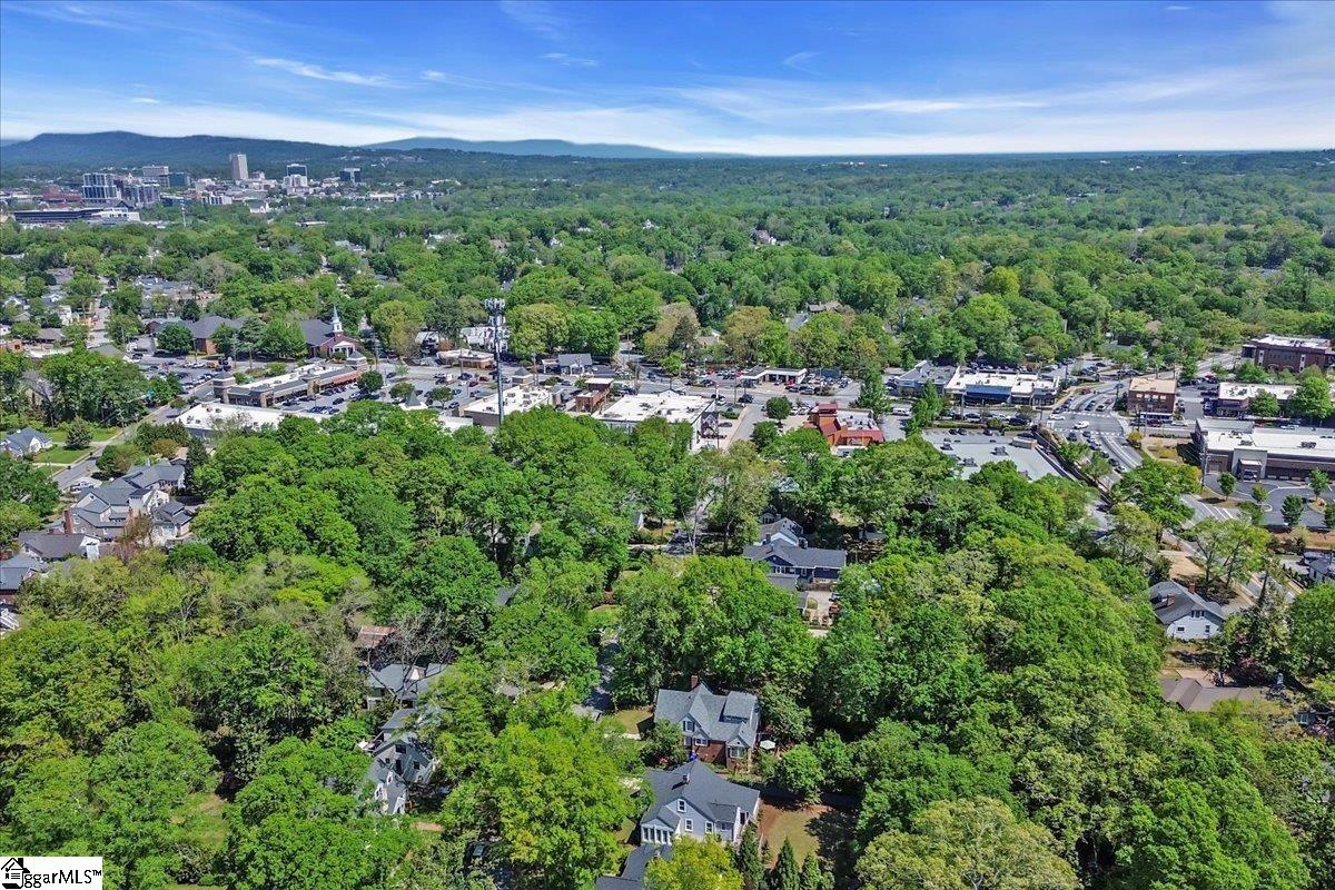 Greenville, South Carolina 29605, United States, 3 Bedrooms Bedrooms, ,2 BathroomsBathrooms,Residential,Contingent,116186