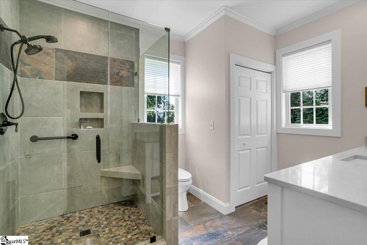 Greenville, South Carolina 29605, United States, 3 Bedrooms Bedrooms, ,2 BathroomsBathrooms,Residential,Contingent,116186