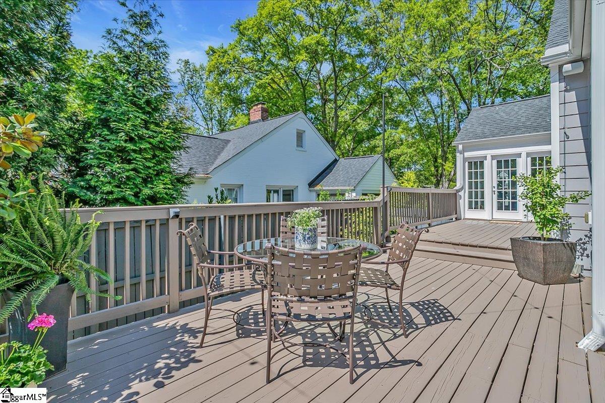 Greenville, South Carolina 29605, United States, 3 Bedrooms Bedrooms, ,2 BathroomsBathrooms,Residential,Contingent,116186