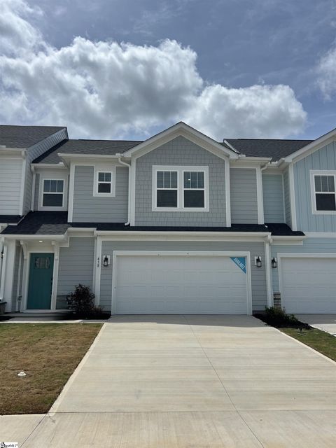 Photo of 418 Crestcreek Drive, Anderson, SC 29621 (MLS # 1589851)