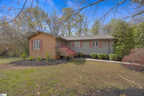 Photo of 405 Bent Creek Drive, Greer, SC 29650 (MLS # 1585545)