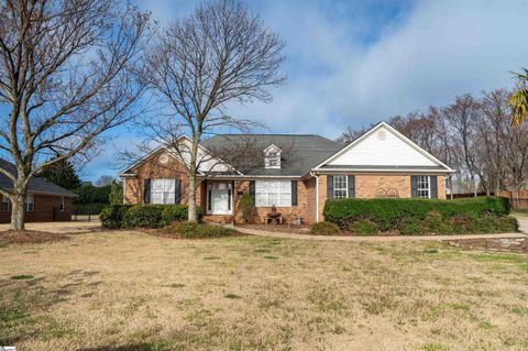 Photo of 372 W Autumn Ridge Road, Moore, SC 29369 (MLS # 1584078)
