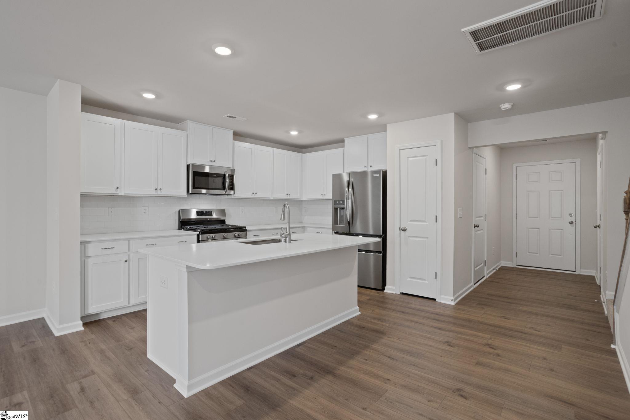 Reidville, South Carolina 29375, United States, 3 Bedrooms Bedrooms, ,3 BathroomsBathrooms,Residential,Active,80558