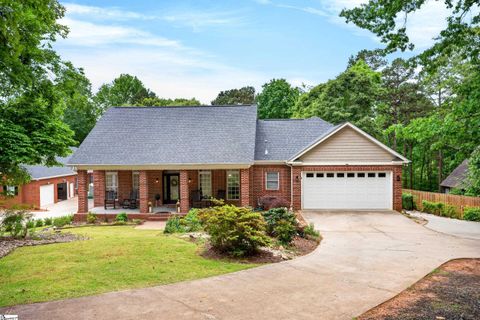Photo of 135 Winding River Drive, Anderson, SC 29625 (MLS # 1589769)