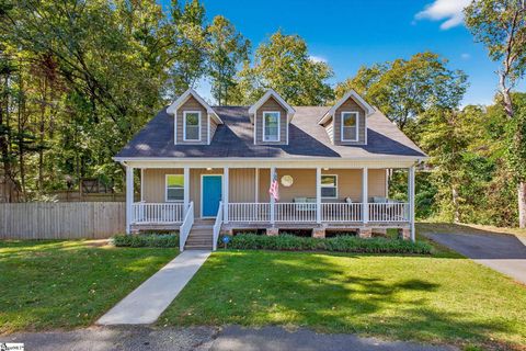 Photo of 136 Cherokee Road, Easley, SC 29642 (MLS # 1572246)