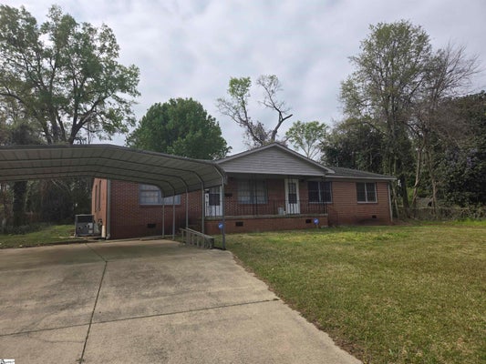 401 W PITTS ST, CLINTON, SC 29325 - Image b6ae401dd9702b33d9d01bca6b85e2e6/1428230127