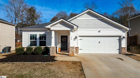 Photo of 136 Walking Stick Way, Pelzer, SC 29669 (MLS # 1577649)