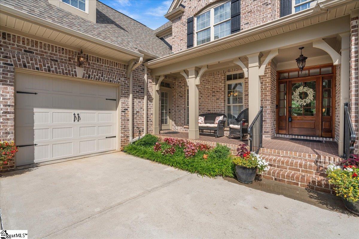 112 Griffith Hill Way