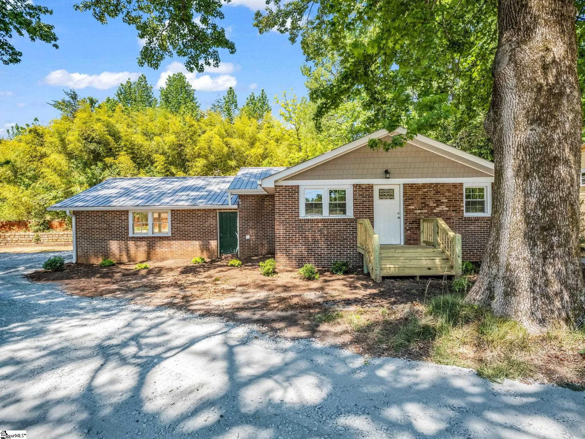 5923 N Highway 14
