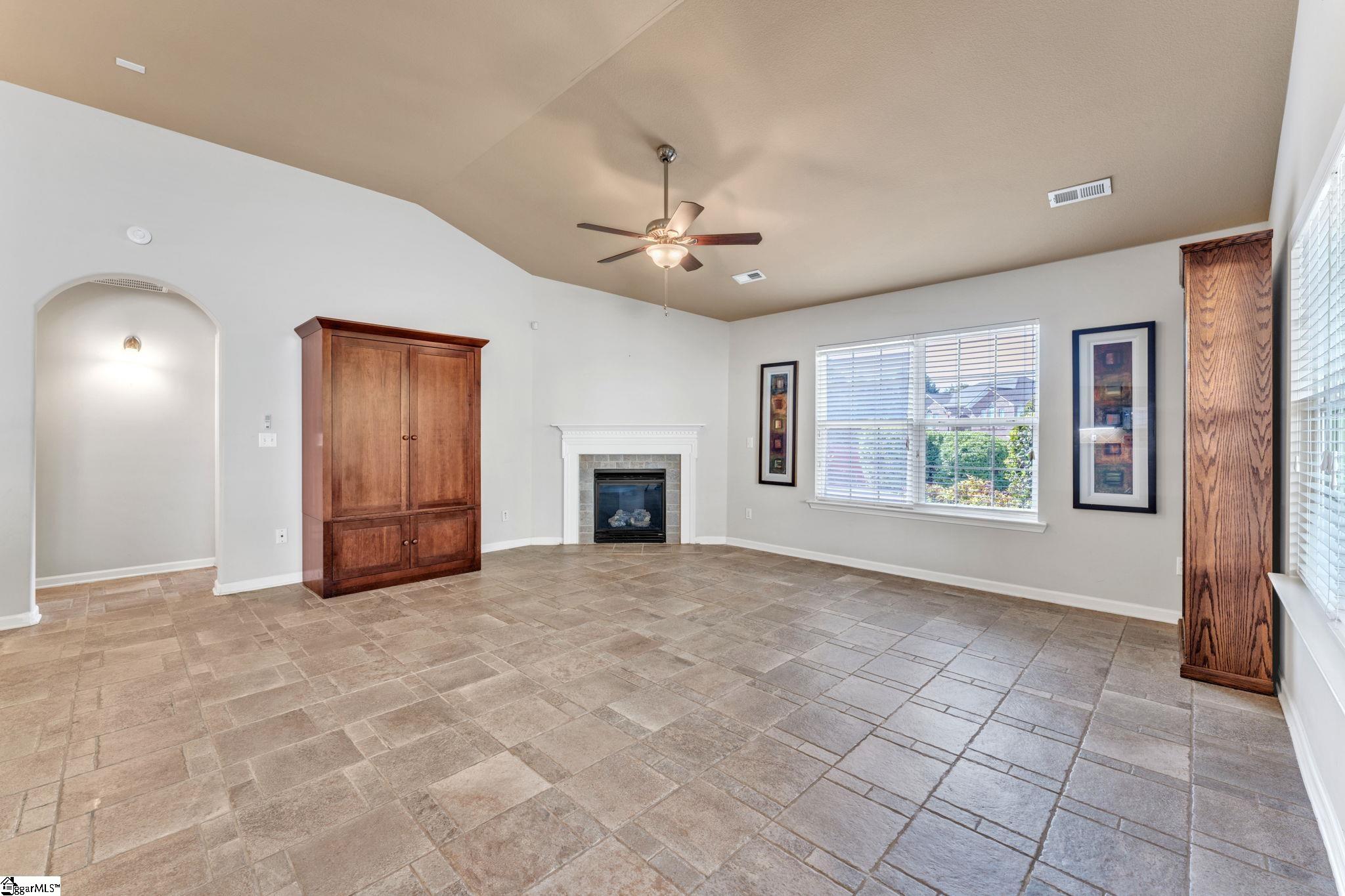 105 Eagles View Court