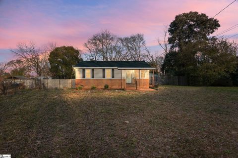 Photo of 3 Fairlane Circle, Greenville, SC 29607 (MLS # 1579559)