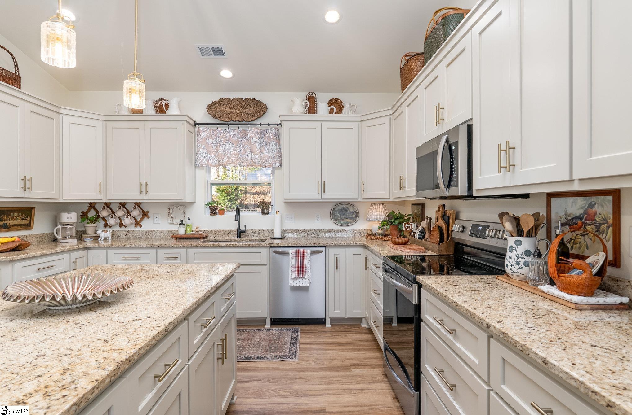 Laurens, South Carolina 29360, United States, 3 Bedrooms Bedrooms, ,2 BathroomsBathrooms,Residential,Active,257677