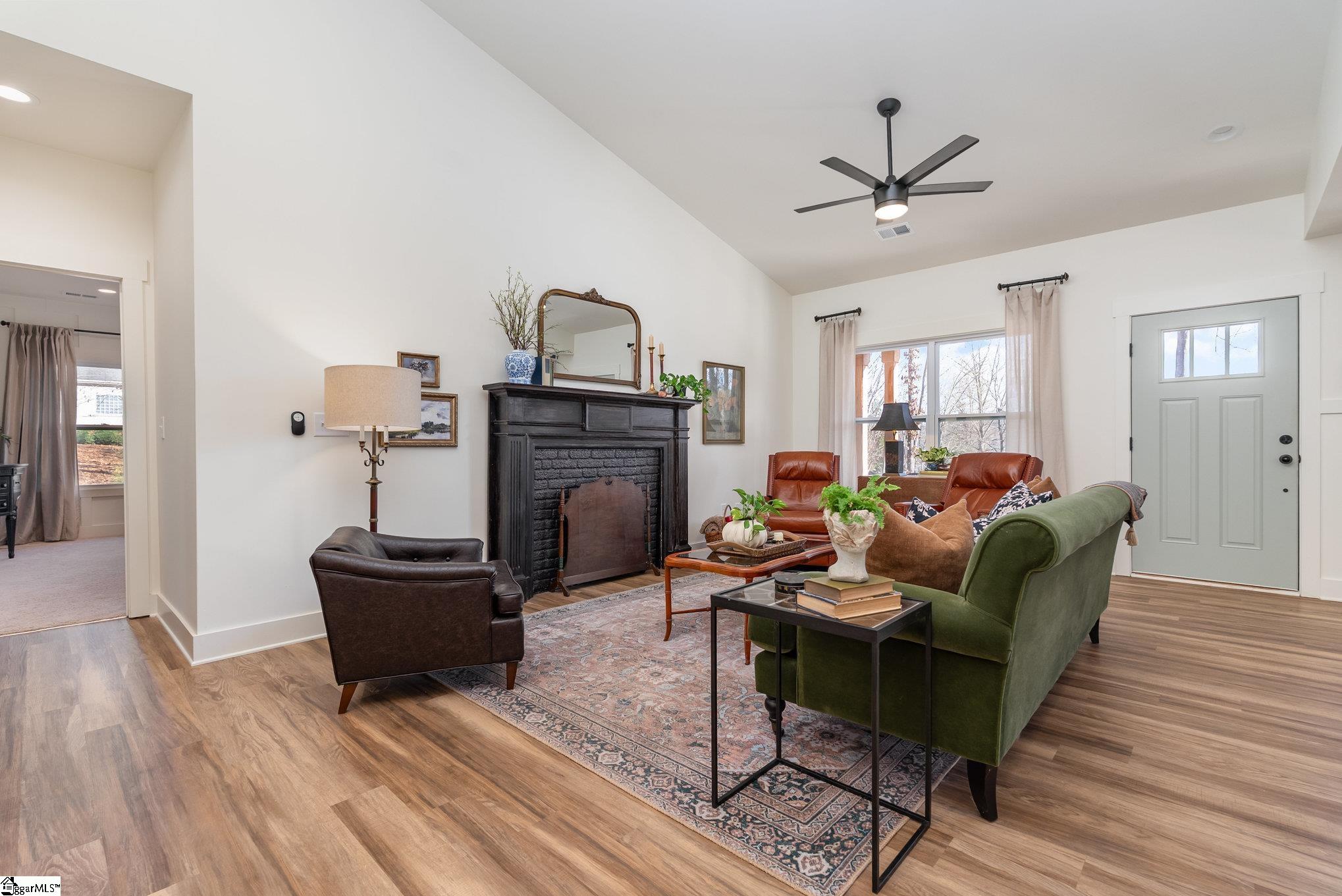 Laurens, South Carolina 29360, United States, 3 Bedrooms Bedrooms, ,2 BathroomsBathrooms,Residential,Active,257677